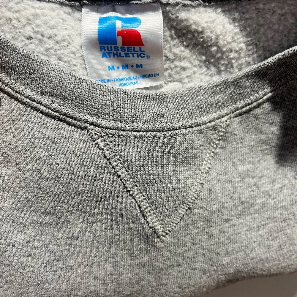 Vintage Russell Athletic Sweatshirt Gray Pullover Crewneck Medium‎